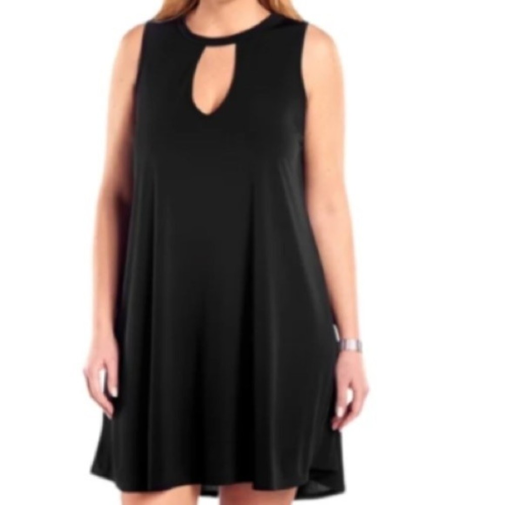 Maurices Plus Size 2 2X Maurices Solid Black Cutout Shift Dress NWT